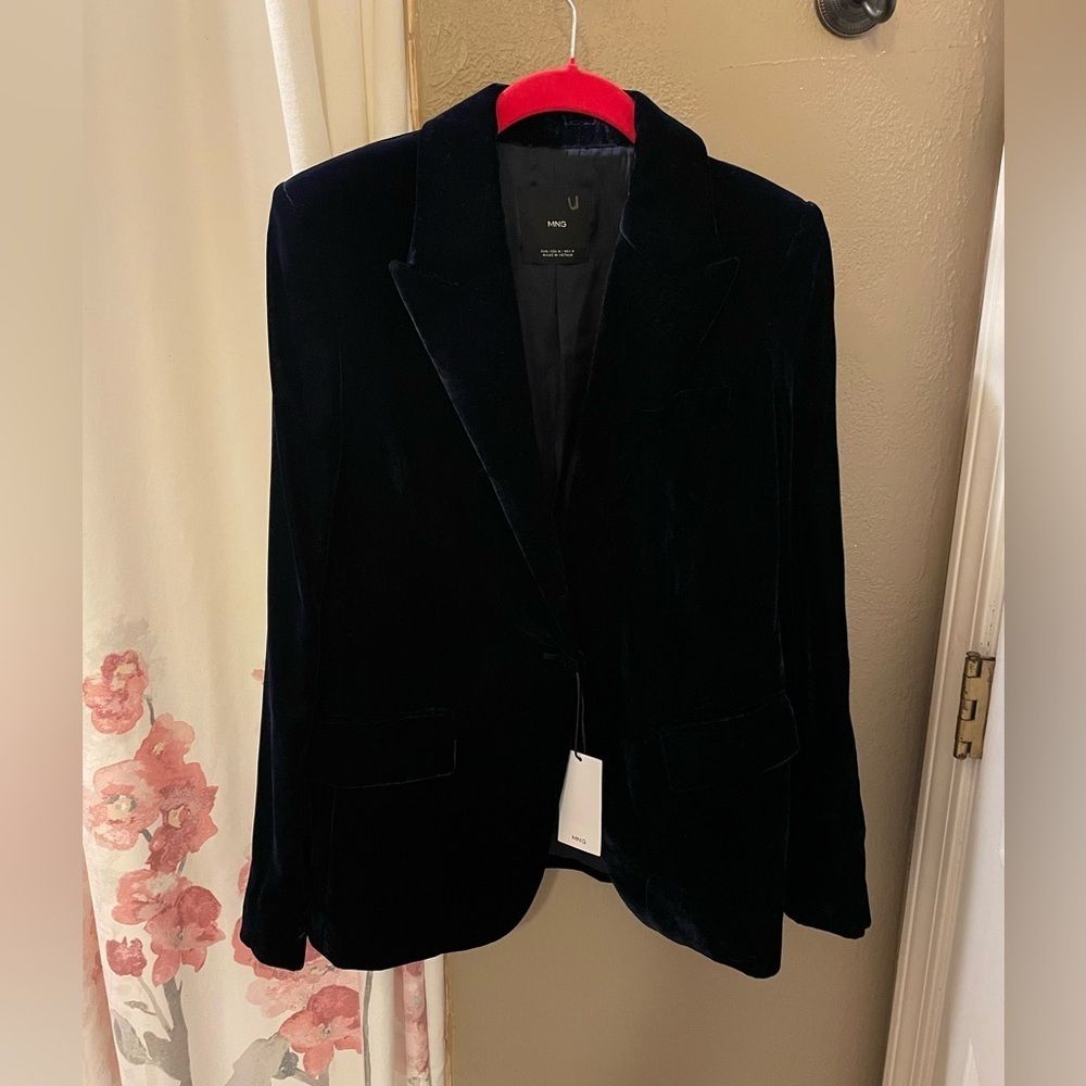 Mango Structured Velvet Blazer Medium Color: Dark Blue NWT - Picture 3 of 6